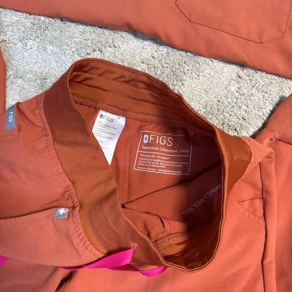 Figs Women's Scrub Set in Rust and Pink - Picture 4 of 6